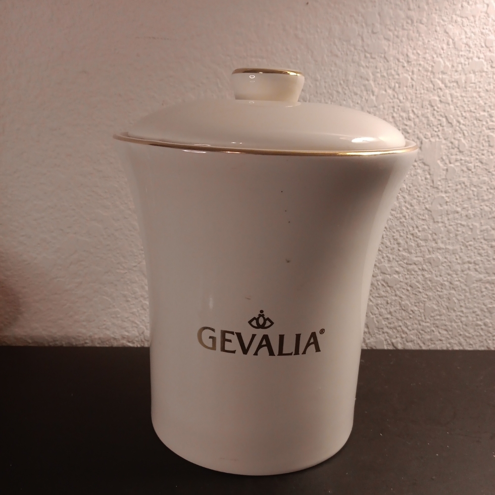 GORGEOUS NEW GEVALIA 10" Beige Canister Jar.